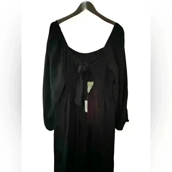 Madewell Tie Back Black Smocked Bodice and Satin Jumpsuit Size 20 - Picture 9 of 14